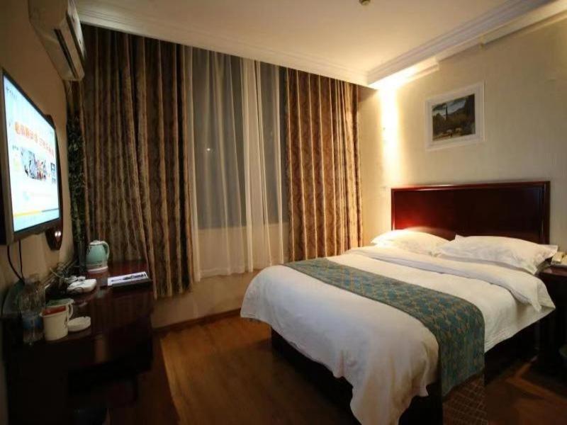 Greentree Inn Jiangsu Wuxi Yangjian Xihu Road Express Hotel Eksteriør billede