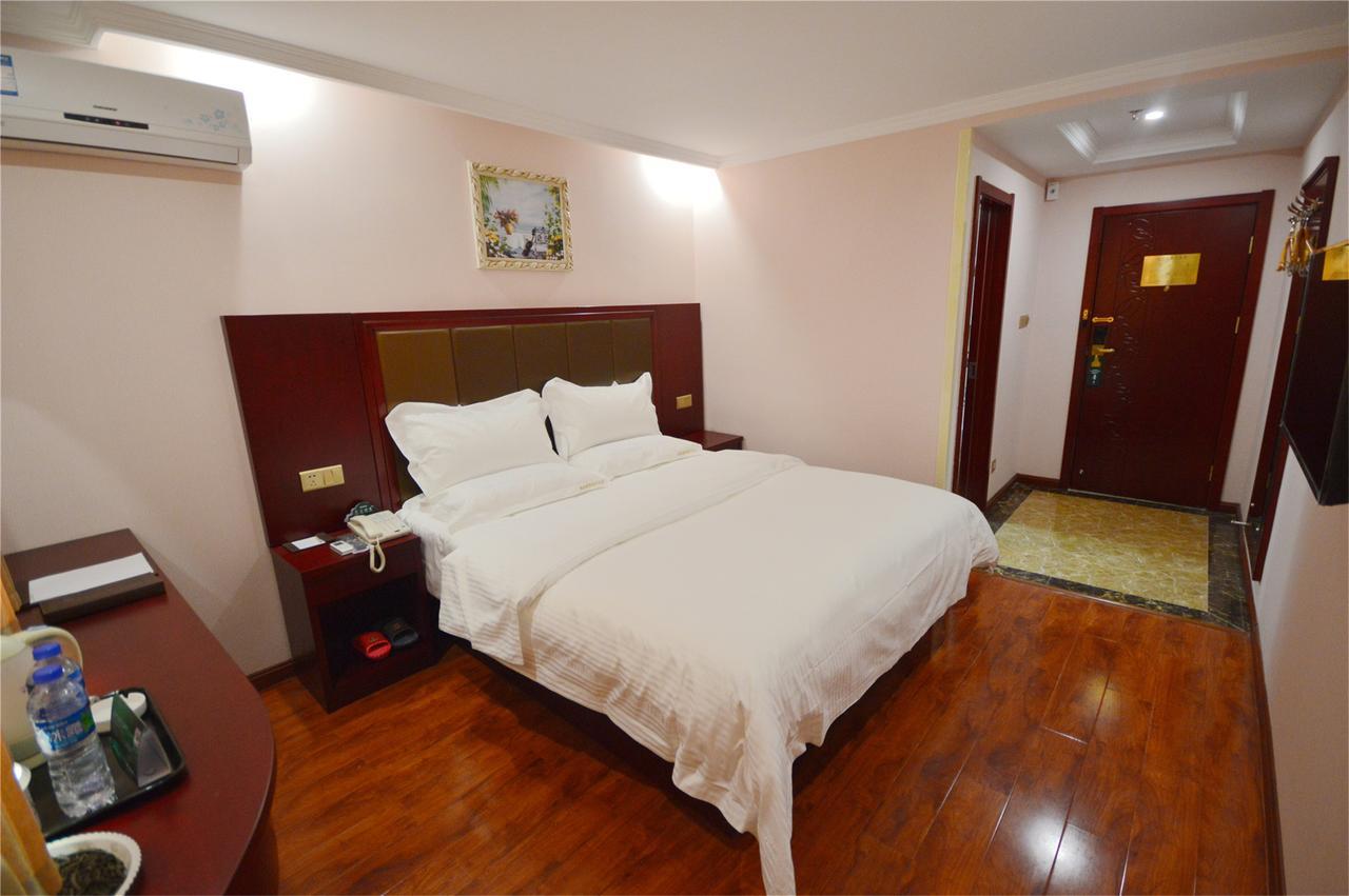 Greentree Inn Jiangsu Wuxi Yangjian Xihu Road Express Hotel Eksteriør billede